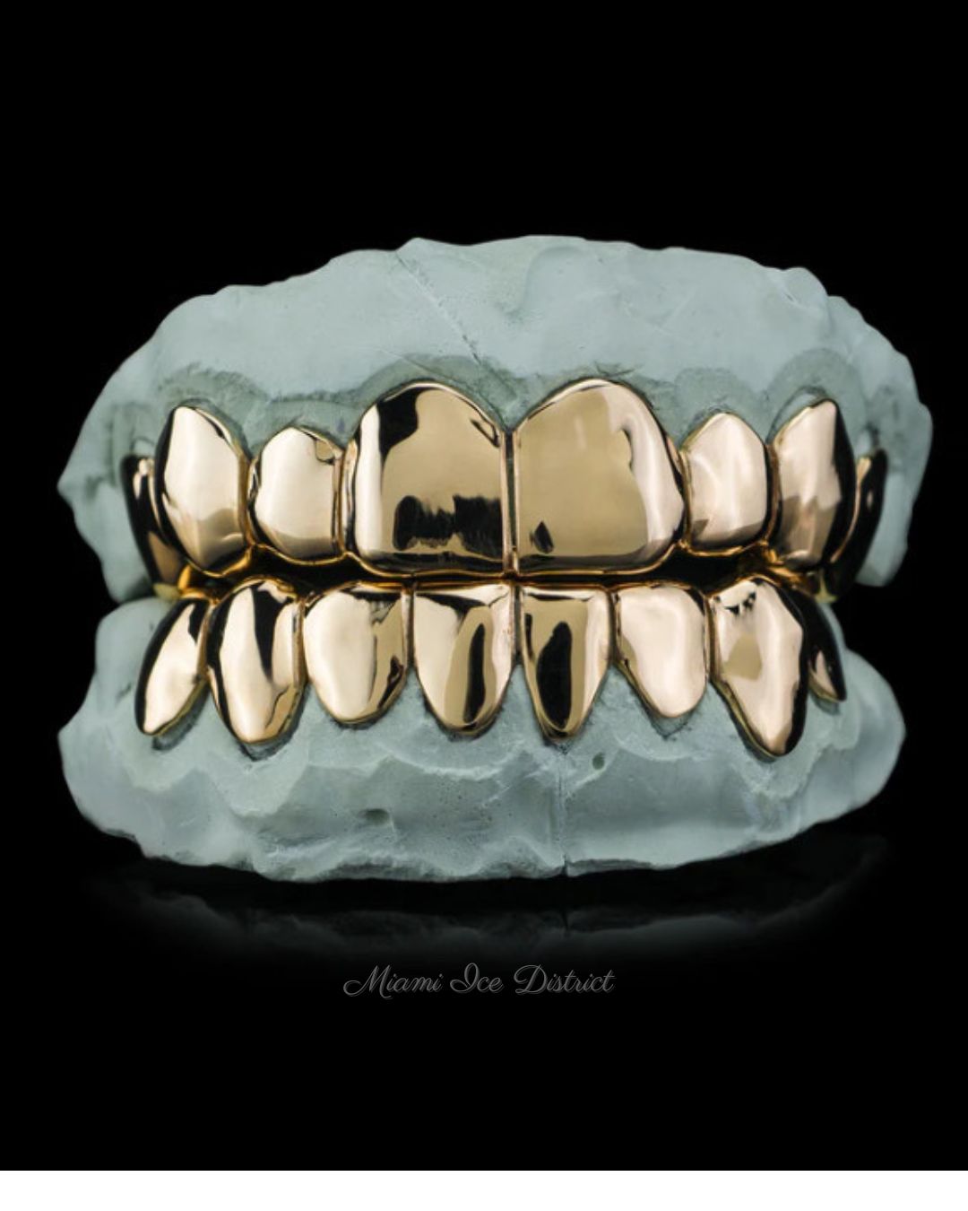 Plain Grillz. High-polish, mirror-finish solid gold classic caps. A custom mold kit will be shipped out to you between 2-3 business days.